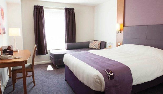 Premier Inn Glasgow Newton Mearns Extérieur photo